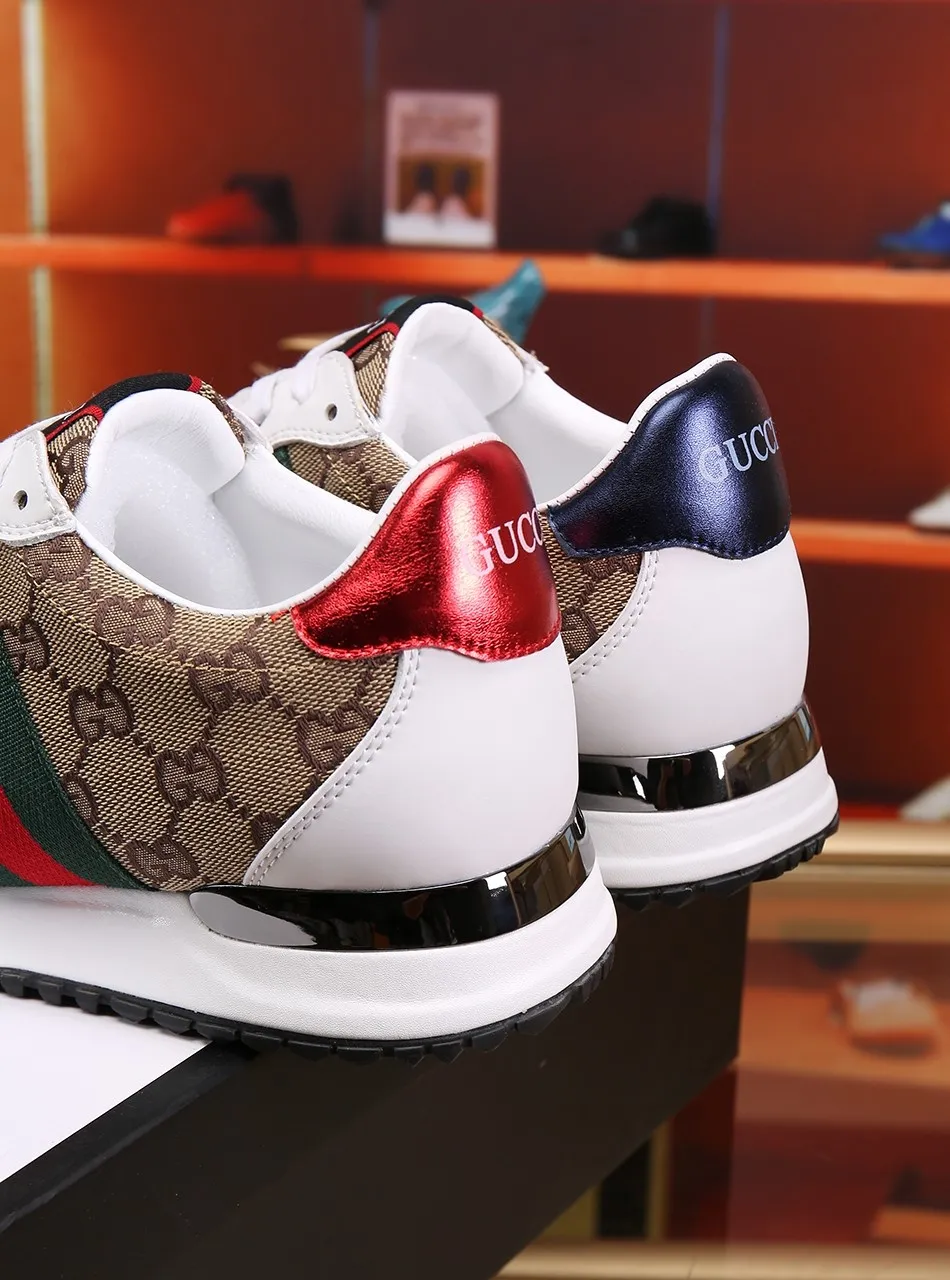 Factory price: 400💰"GUCCI"⚠️⚠️Top purchasing agent🔍🔍Sold simultaneously at men's HK counters. Sole: The original sole is specially provided by the original factory. The exclusive movable molded sole is super comfortable. The original factory follows the order. 🔍🔍High quality. 💪Details determine the quality. We only make shoes with our heart. You can enter and leave the counter at will. You are welcome to compare. Two colors are available. Size: 38-44, customized 45